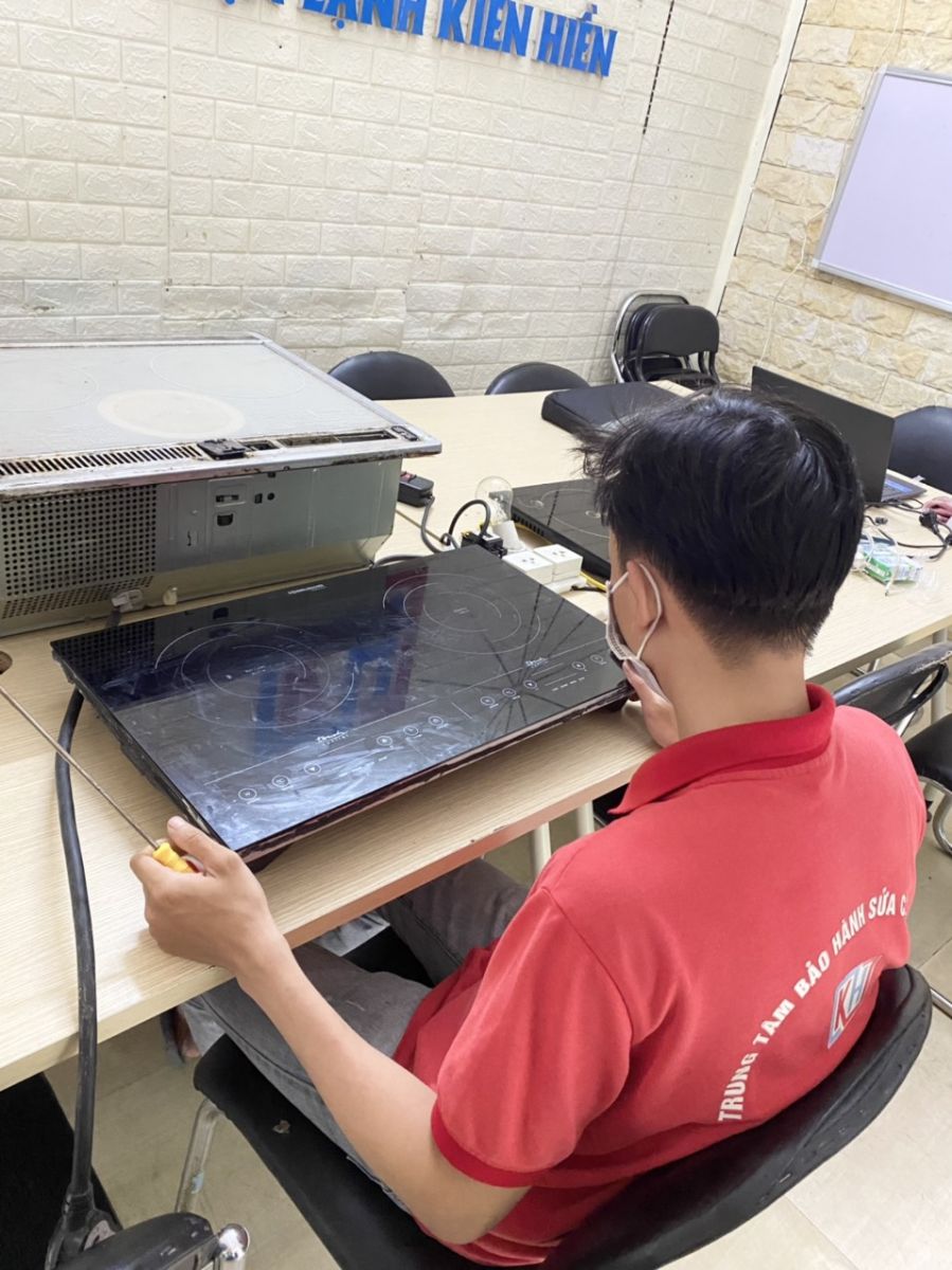 DỊCH VỤ SỬA CHỮA BẾP TỪ TẠI HÀ NỘI